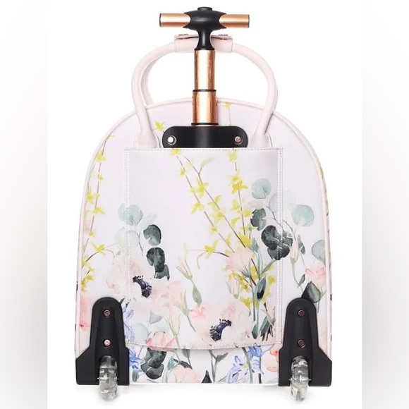 ❌SOLD ❌Ted Baker London Elianna Elegant Travel Bag - Pink - Picture 8 of 15